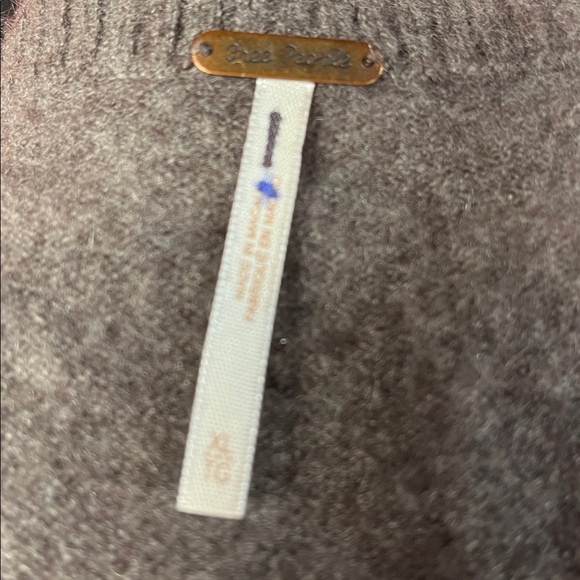 Free People Beatrice Cashmere New XL Cable Knit Button-Up Vest - Picture 3 of 3